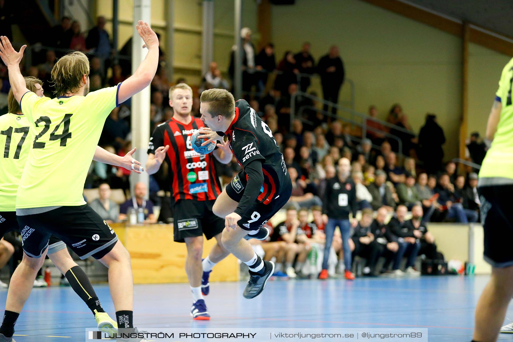 HK Country-HP Skövde 90 25-22,herr,Skövde Idrottshall,Skövde,Sverige,Handboll,,2019,213855