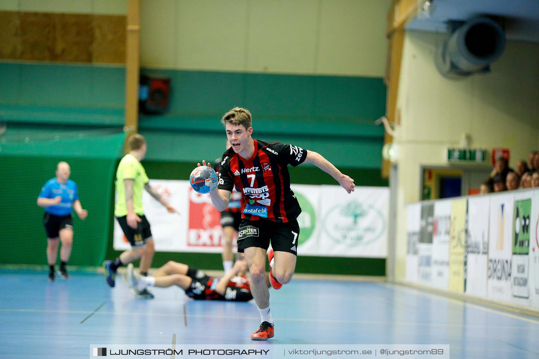 HK Country-HP Skövde 90 25-22,herr,Skövde Idrottshall,Skövde,Sverige,Handboll,,2019,213857