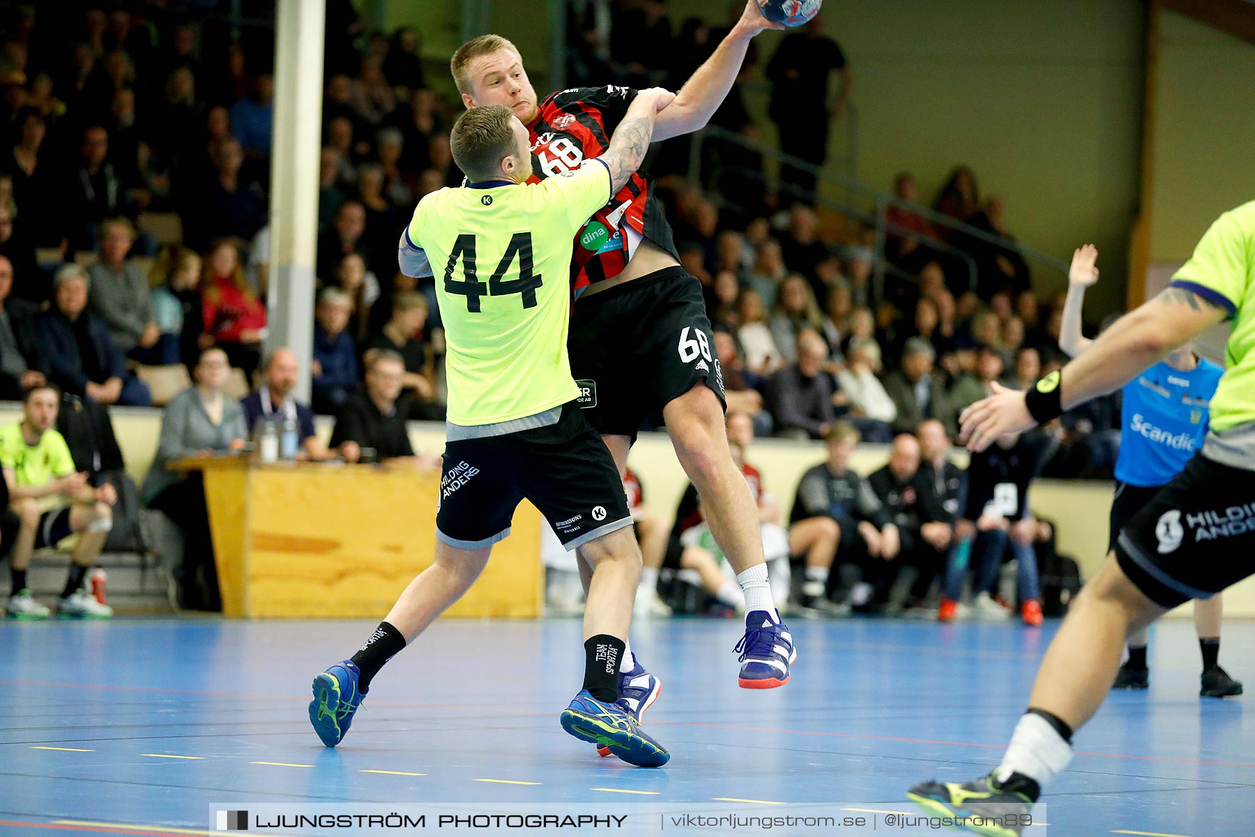 HK Country-HP Skövde 90 25-22,herr,Skövde Idrottshall,Skövde,Sverige,Handboll,,2019,213876