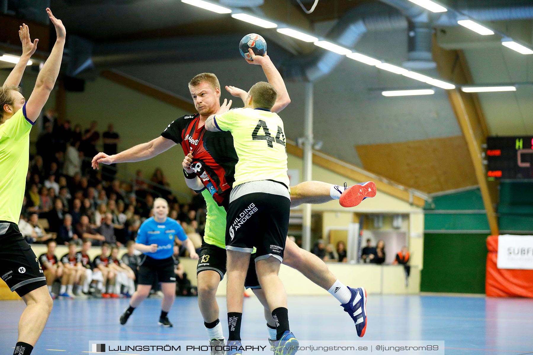 HK Country-HP Skövde 90 25-22,herr,Skövde Idrottshall,Skövde,Sverige,Handboll,,2019,213884