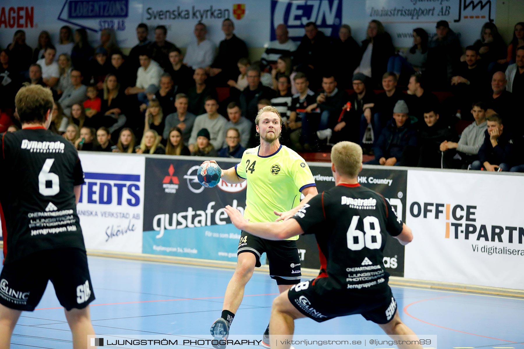 HK Country-HP Skövde 90 25-22,herr,Skövde Idrottshall,Skövde,Sverige,Handboll,,2019,213899