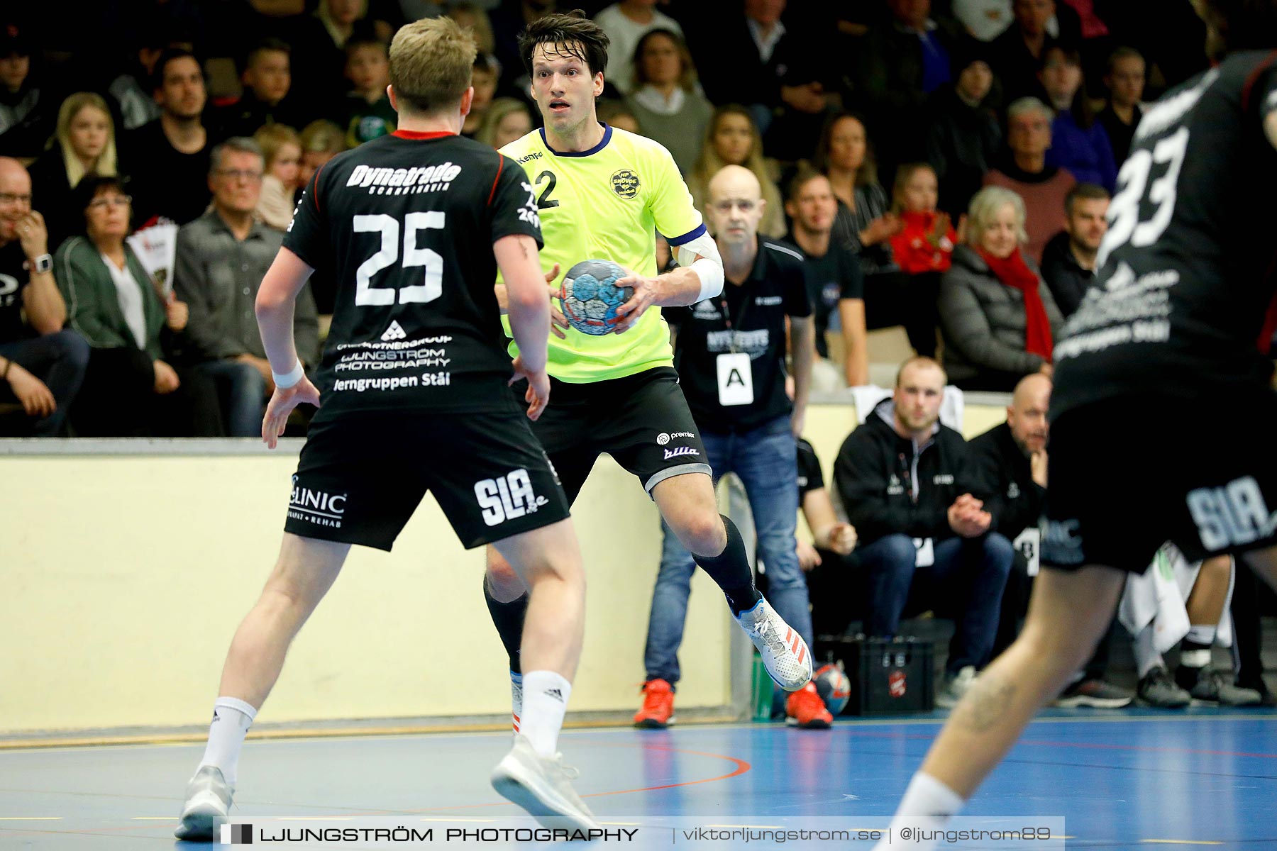 HK Country-HP Skövde 90 25-22,herr,Skövde Idrottshall,Skövde,Sverige,Handboll,,2019,213929