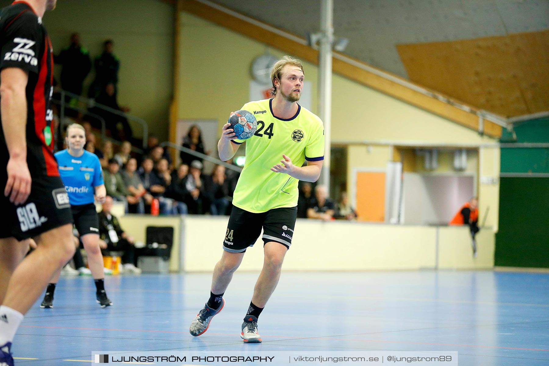 HK Country-HP Skövde 90 25-22,herr,Skövde Idrottshall,Skövde,Sverige,Handboll,,2019,213933