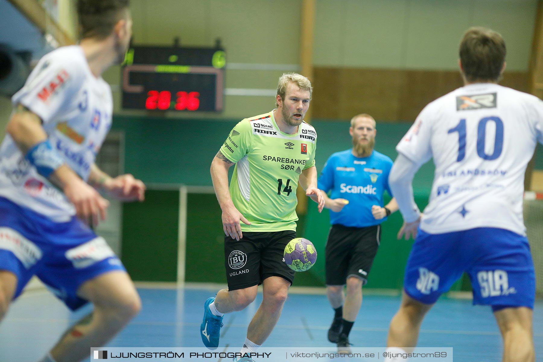 Nordic Choice Hotel Cup IFK Skövde HK-ØIF Arendal 35-28,herr,Skövde Idrottshall,Skövde,Sverige,Handboll,,2019,214184