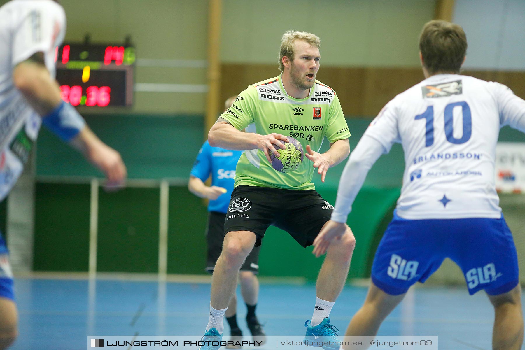 Nordic Choice Hotel Cup IFK Skövde HK-ØIF Arendal 35-28,herr,Skövde Idrottshall,Skövde,Sverige,Handboll,,2019,214185