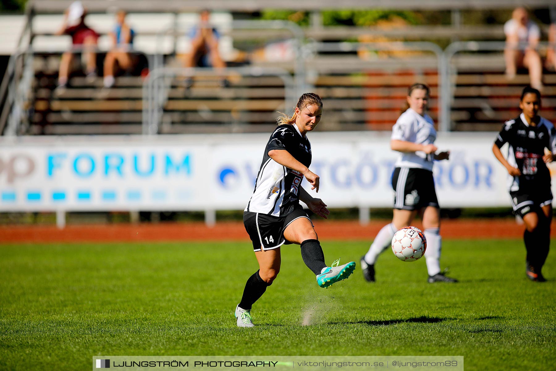 Skövde KIK-Skoftebyns IF 3-1,dam,Södermalms IP,Skövde,Sverige,Fotboll,,2018,216836