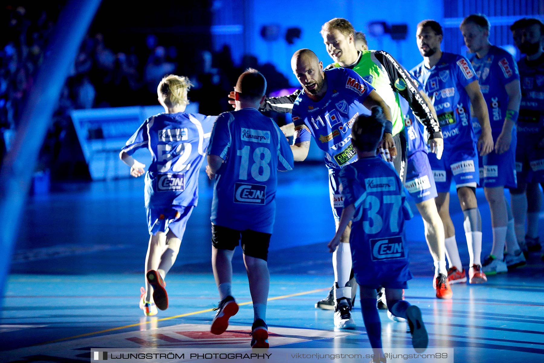 IFK Skövde HK-IK Sävehof 1/2-final 1 30-29,herr,Arena Skövde,Skövde,Sverige,Handboll,,2019,219087