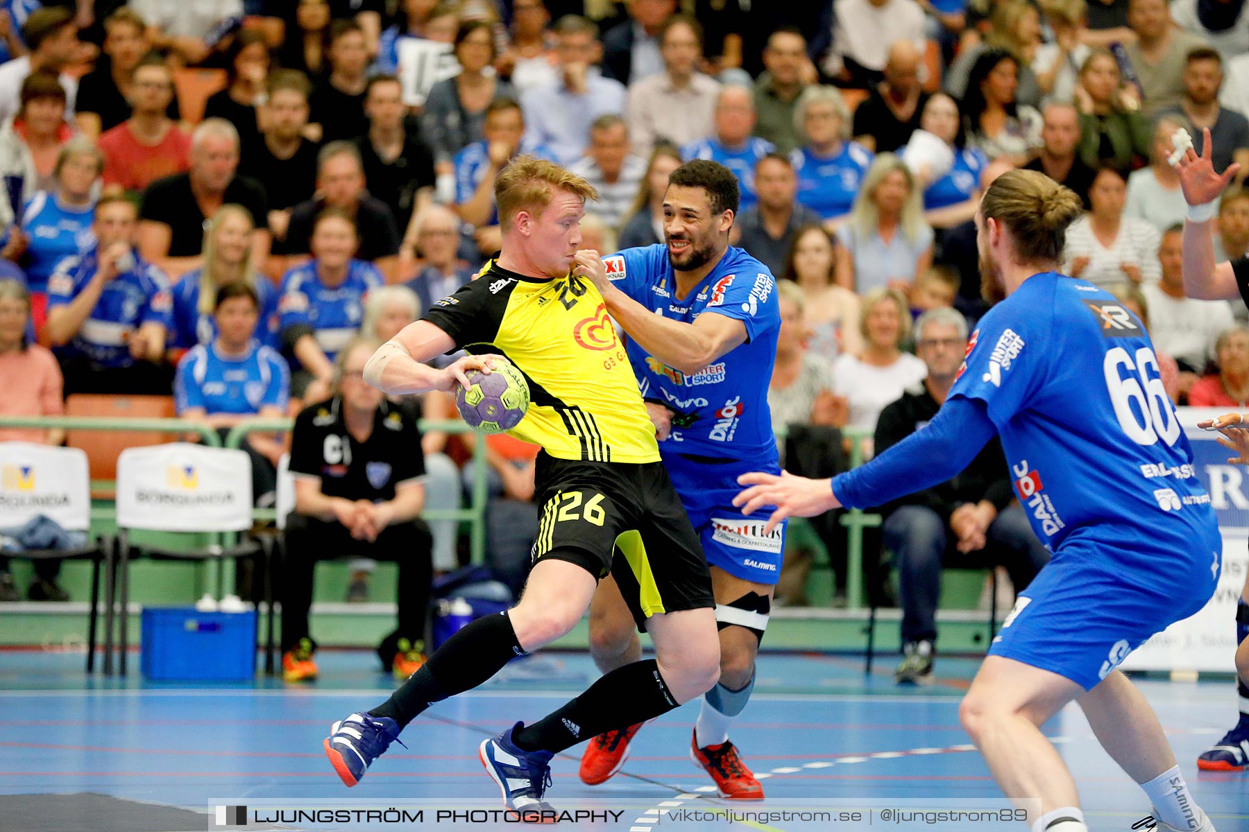 IFK Skövde HK-IK Sävehof 1/2-final 1 30-29,herr,Arena Skövde,Skövde,Sverige,Handboll,,2019,219158