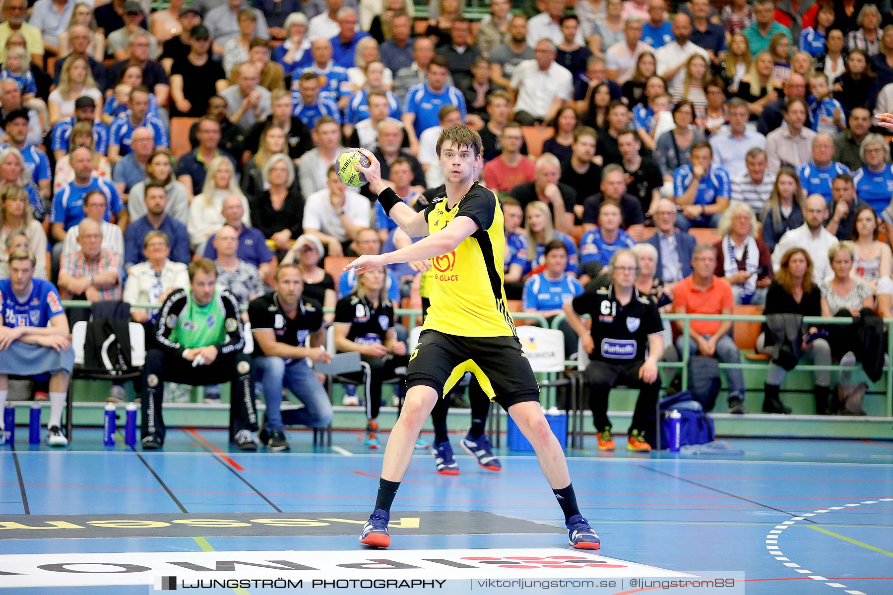 IFK Skövde HK-IK Sävehof 1/2-final 1 30-29,herr,Arena Skövde,Skövde,Sverige,Handboll,,2019,219168