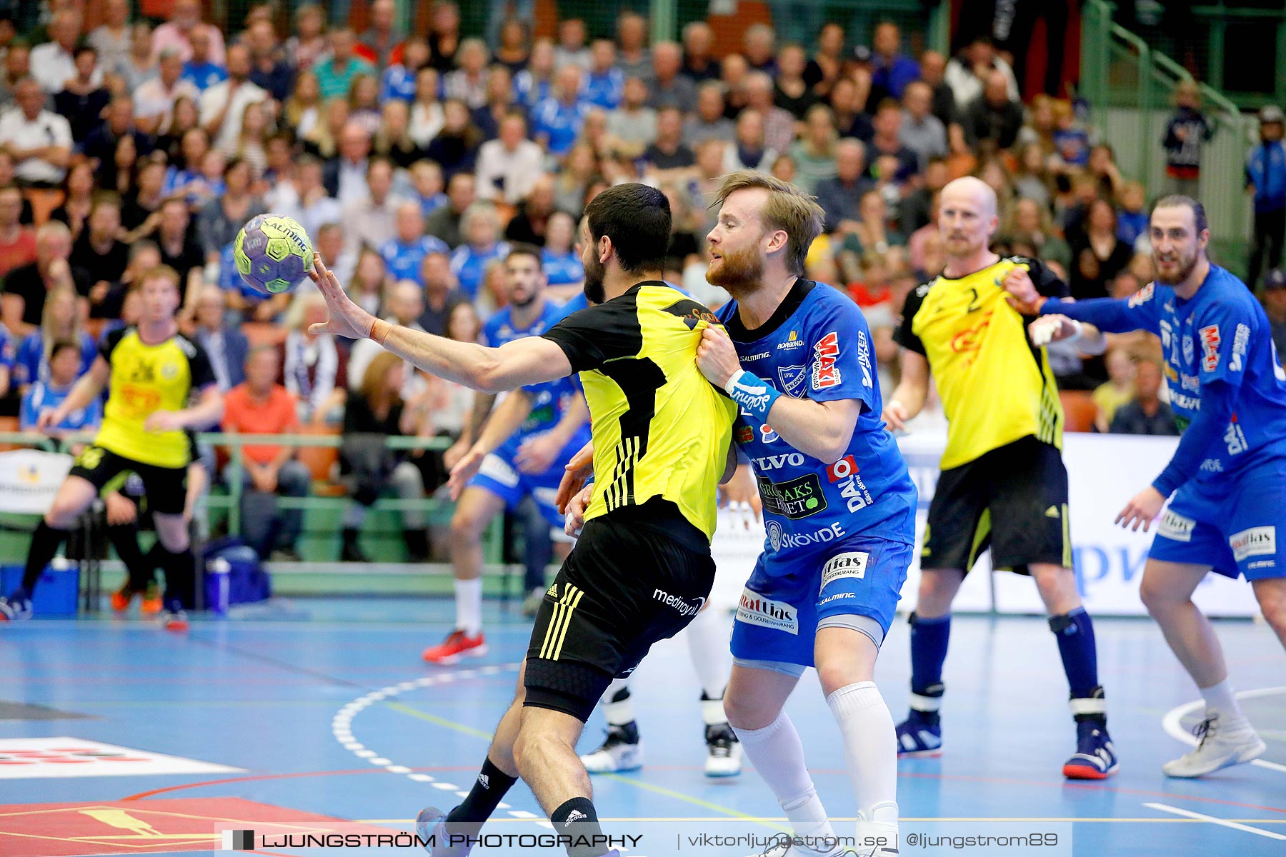 IFK Skövde HK-IK Sävehof 1/2-final 1 30-29,herr,Arena Skövde,Skövde,Sverige,Handboll,,2019,219180