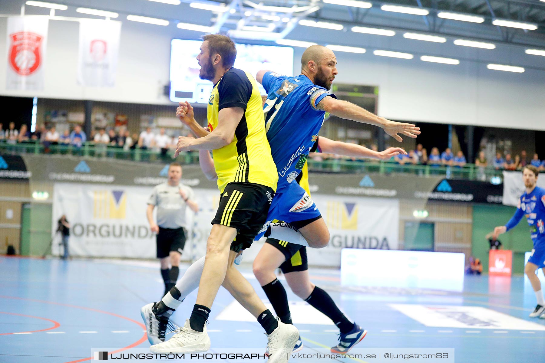 IFK Skövde HK-IK Sävehof 1/2-final 1 30-29,herr,Arena Skövde,Skövde,Sverige,Handboll,,2019,219214