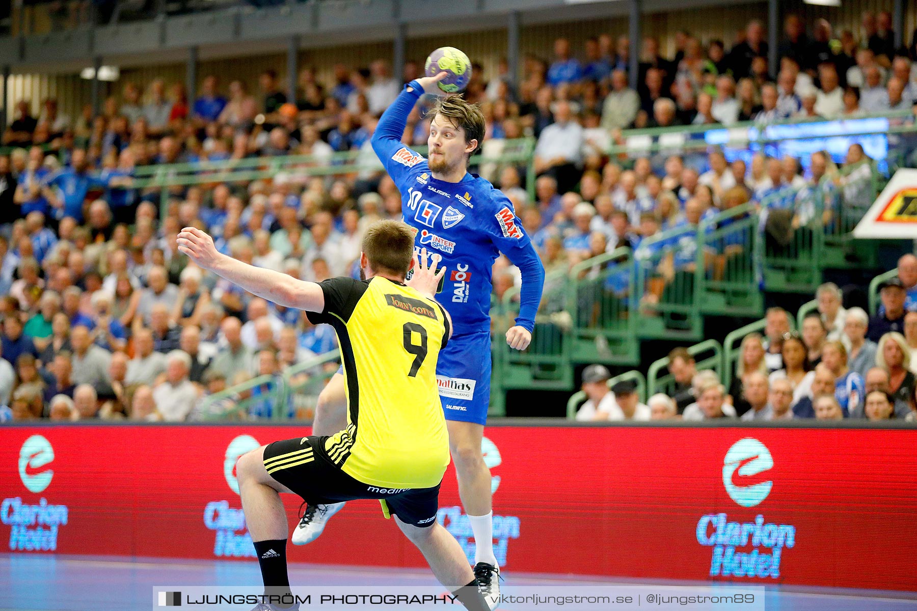 IFK Skövde HK-IK Sävehof 1/2-final 1 30-29,herr,Arena Skövde,Skövde,Sverige,Handboll,,2019,219239