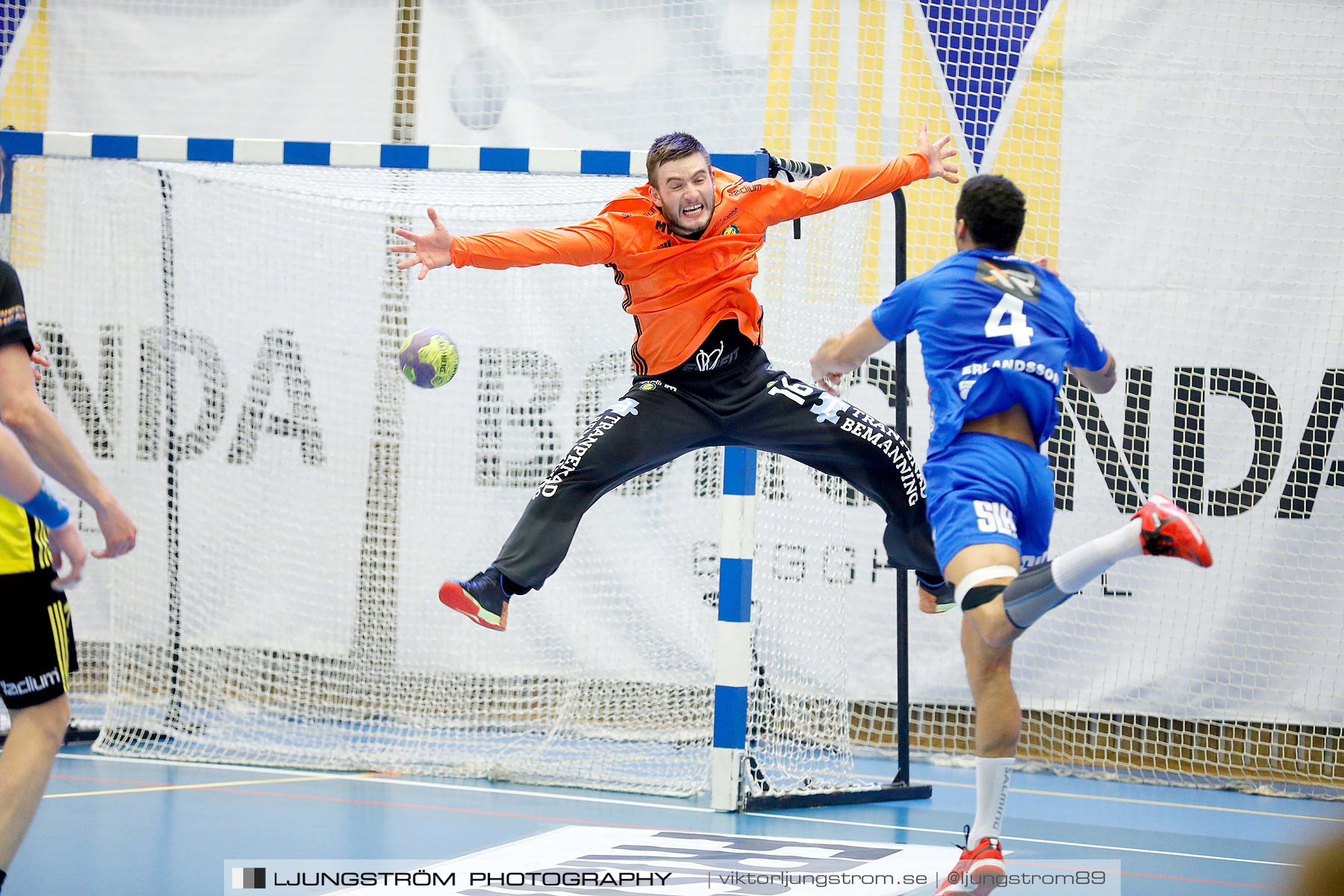 IFK Skövde HK-IK Sävehof 1/2-final 1 30-29,herr,Arena Skövde,Skövde,Sverige,Handboll,,2019,219291