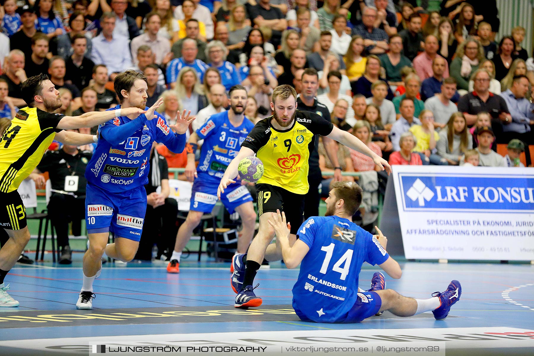 IFK Skövde HK-IK Sävehof 1/2-final 1 30-29,herr,Arena Skövde,Skövde,Sverige,Handboll,,2019,219301