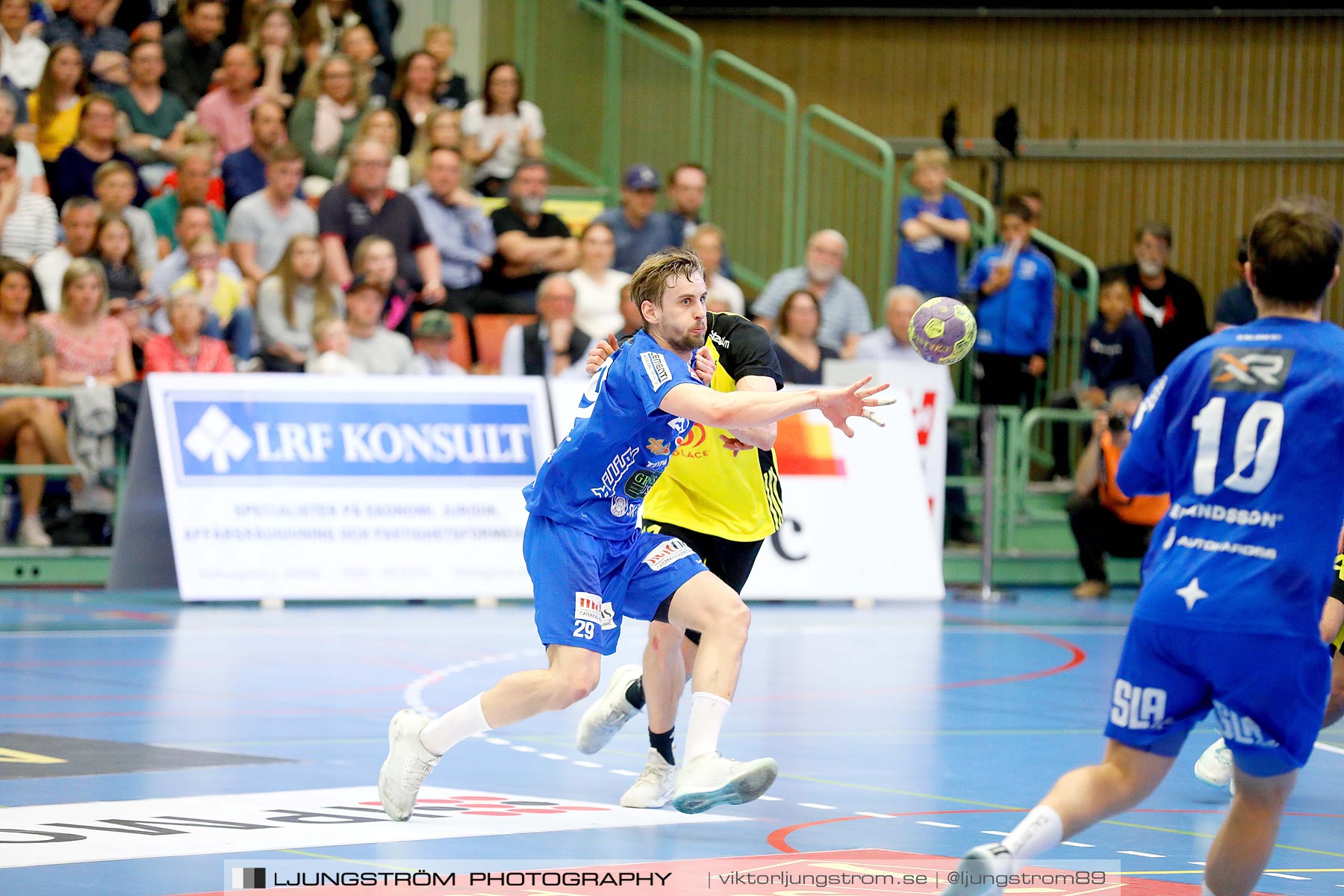 IFK Skövde HK-IK Sävehof 1/2-final 1 30-29,herr,Arena Skövde,Skövde,Sverige,Handboll,,2019,219321