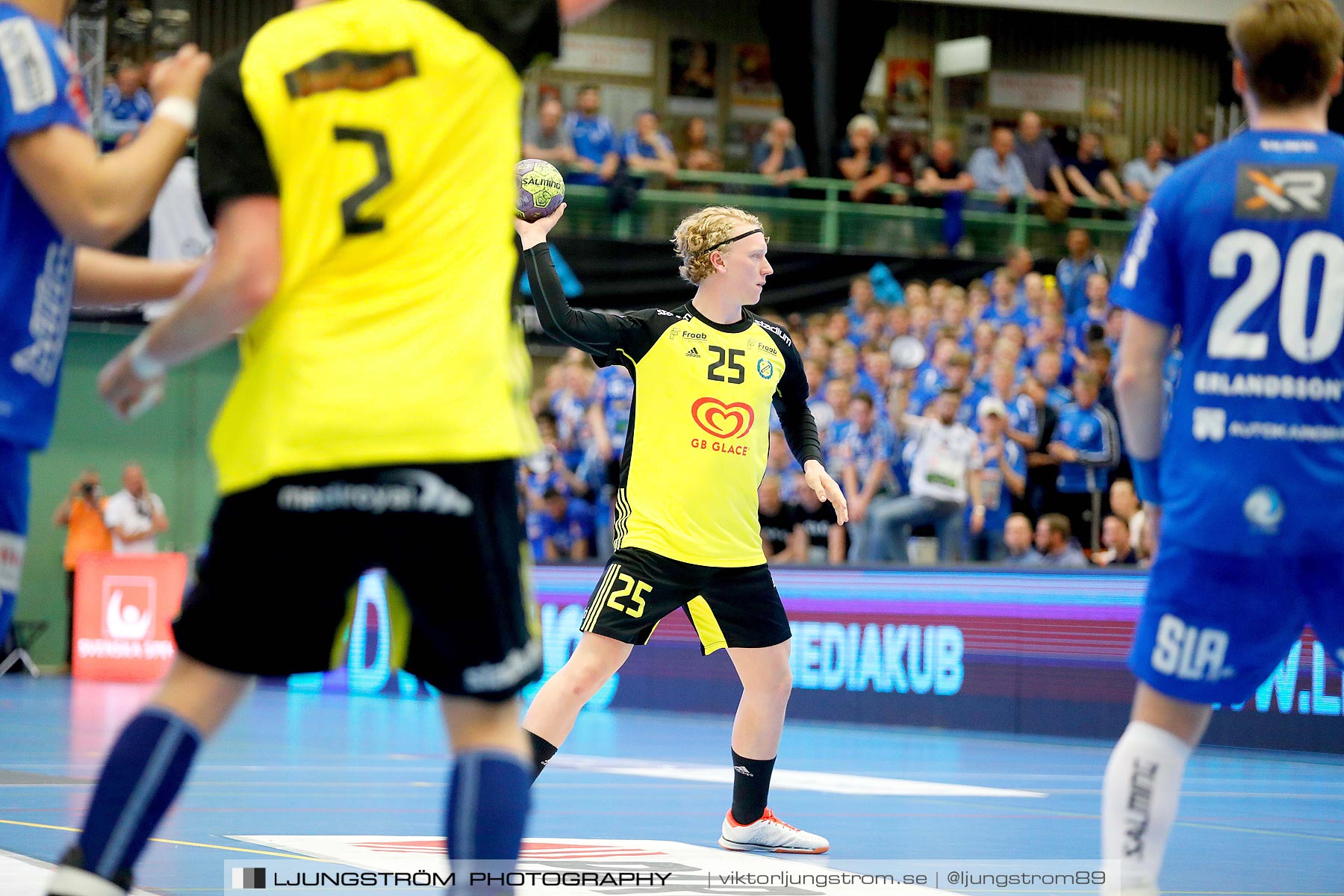 IFK Skövde HK-IK Sävehof 1/2-final 1 30-29,herr,Arena Skövde,Skövde,Sverige,Handboll,,2019,219347