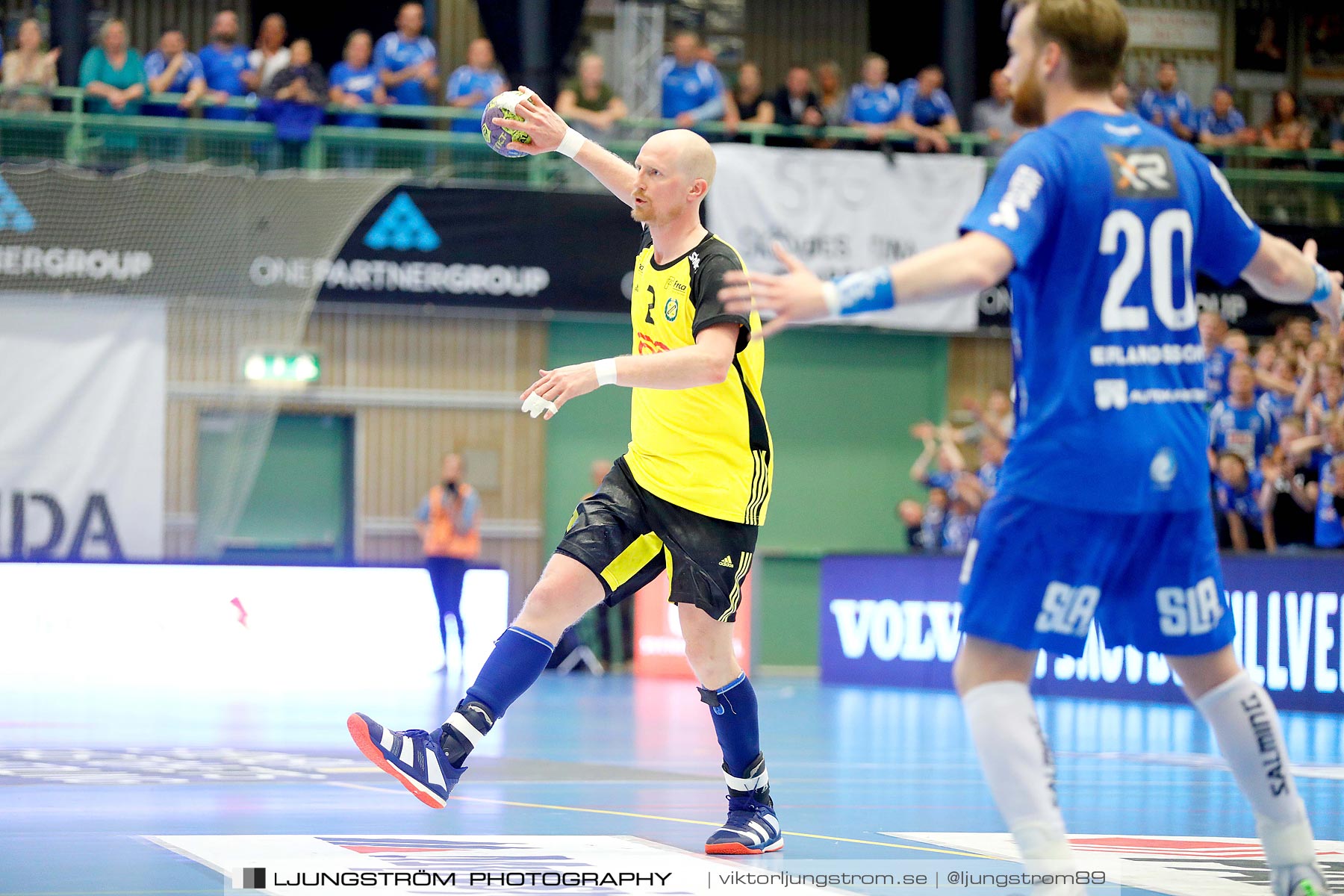 IFK Skövde HK-IK Sävehof 1/2-final 1 30-29,herr,Arena Skövde,Skövde,Sverige,Handboll,,2019,219356