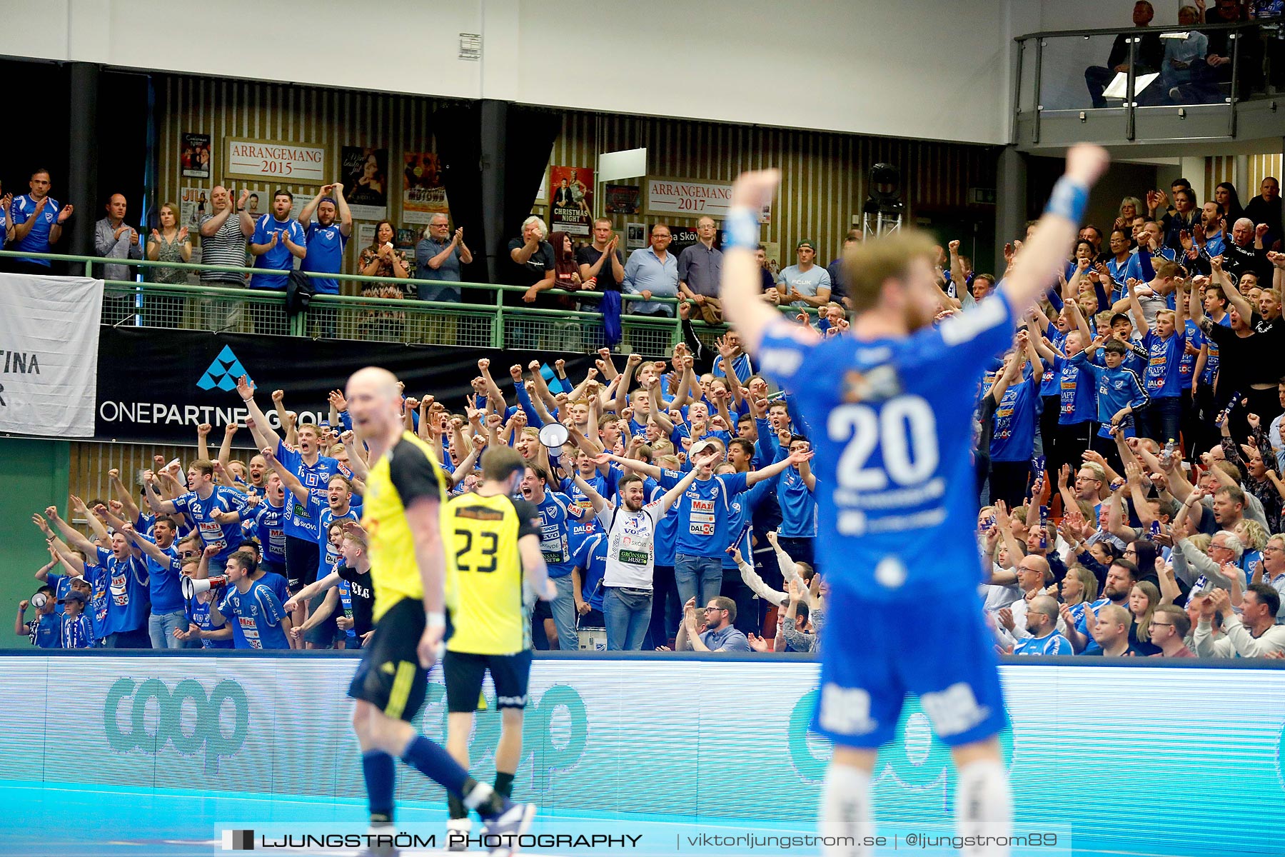 IFK Skövde HK-IK Sävehof 1/2-final 1 30-29,herr,Arena Skövde,Skövde,Sverige,Handboll,,2019,219363