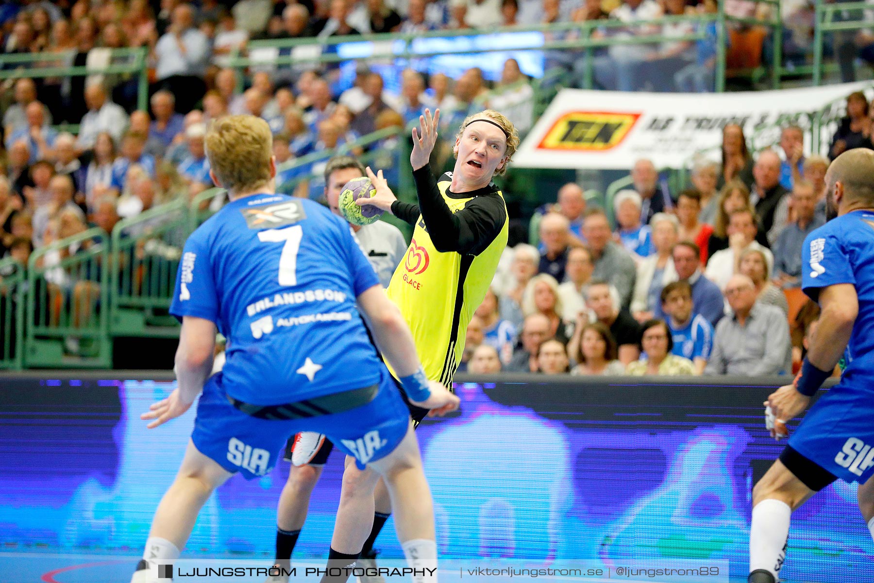 IFK Skövde HK-IK Sävehof 1/2-final 1 30-29,herr,Arena Skövde,Skövde,Sverige,Handboll,,2019,219367