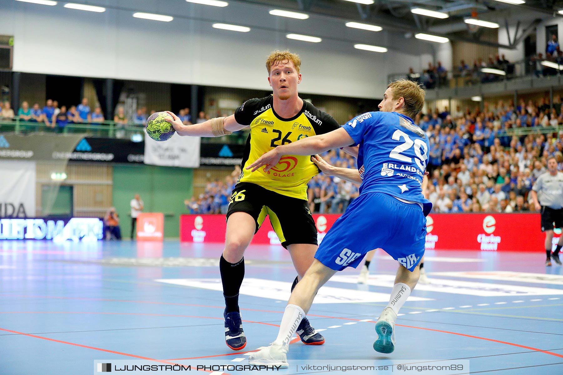 IFK Skövde HK-IK Sävehof 1/2-final 1 30-29,herr,Arena Skövde,Skövde,Sverige,Handboll,,2019,219414