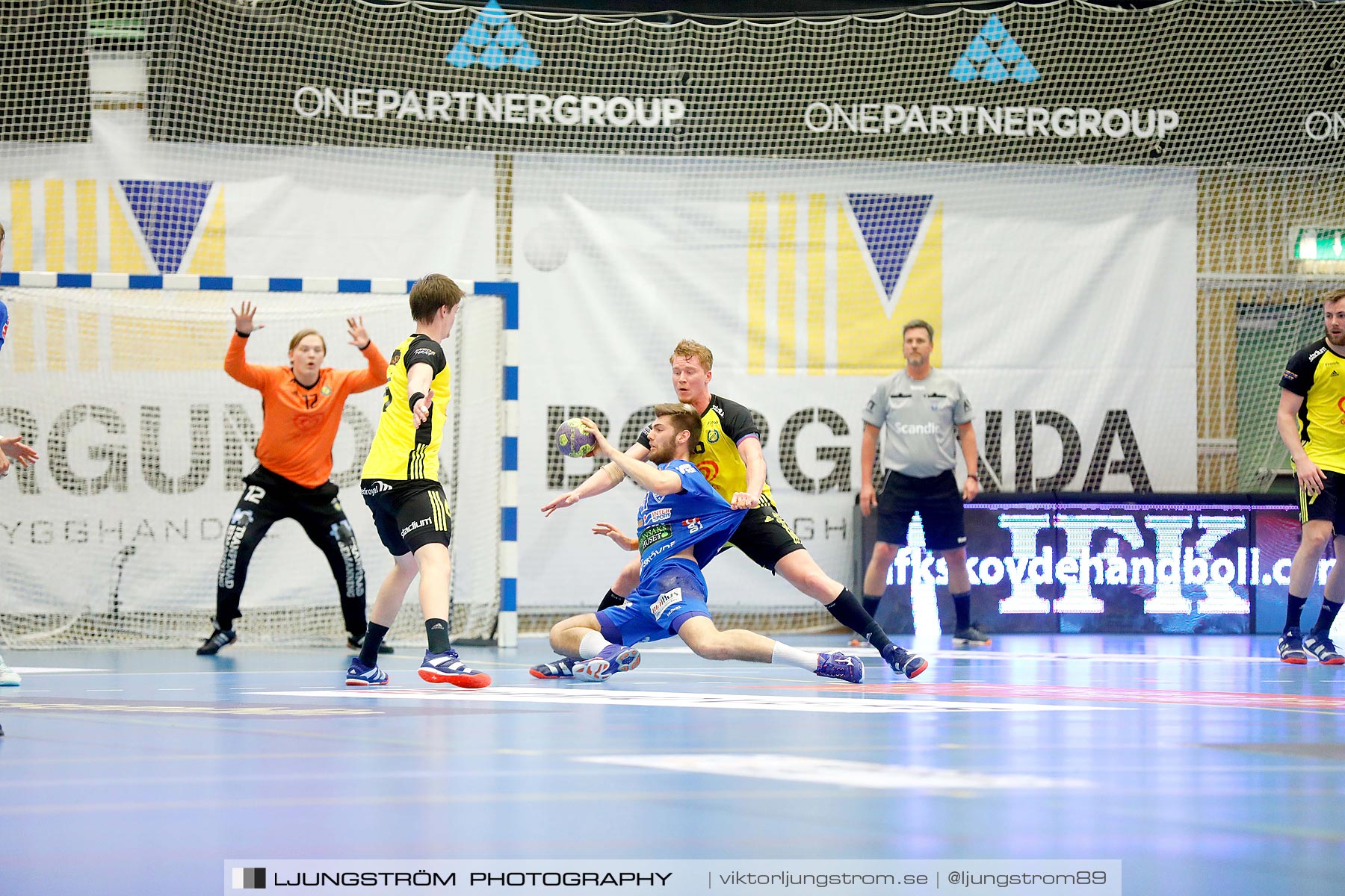 IFK Skövde HK-IK Sävehof 1/2-final 1 30-29,herr,Arena Skövde,Skövde,Sverige,Handboll,,2019,219416