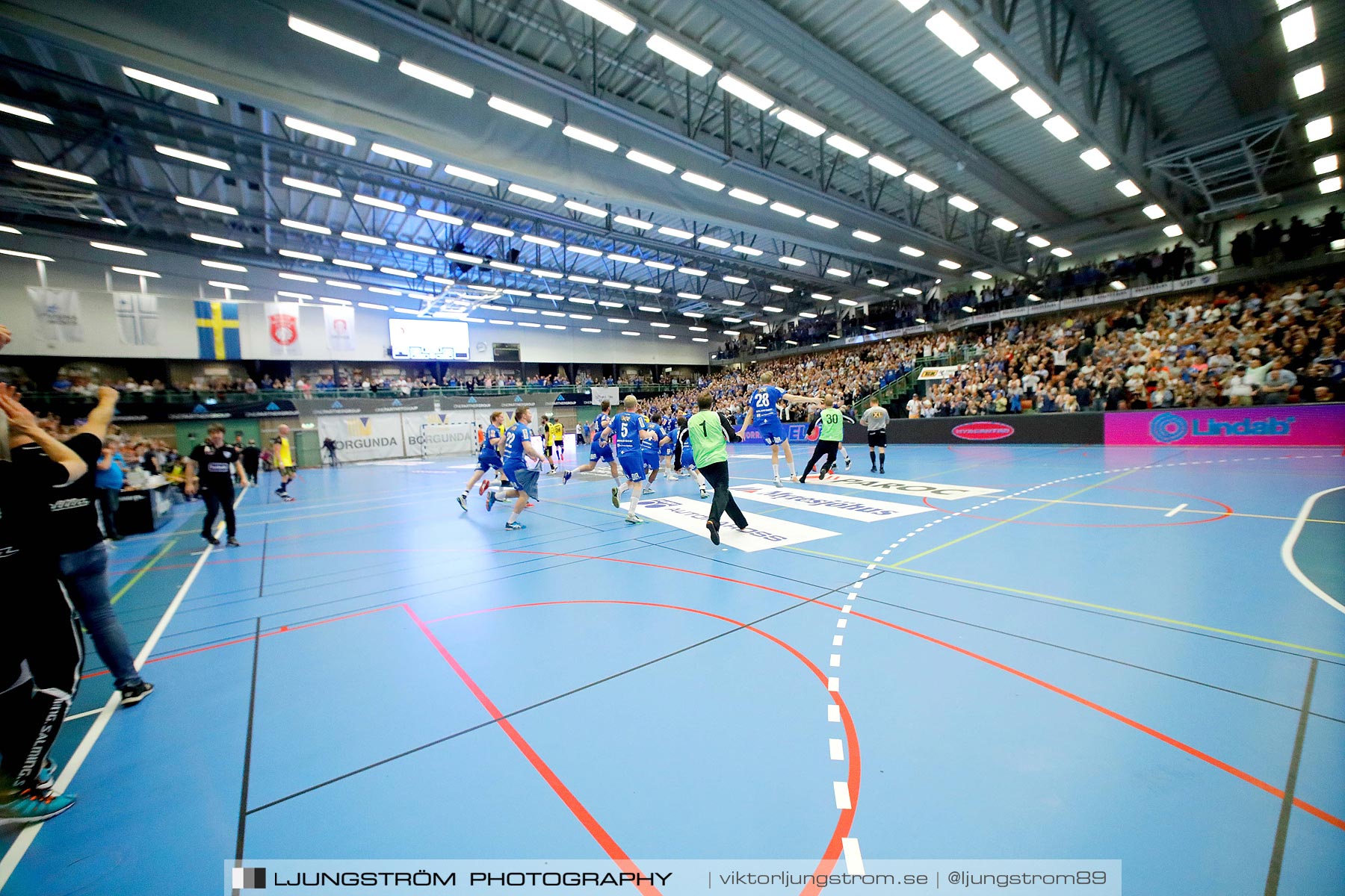 IFK Skövde HK-IK Sävehof 1/2-final 1 30-29,herr,Arena Skövde,Skövde,Sverige,Handboll,,2019,219437