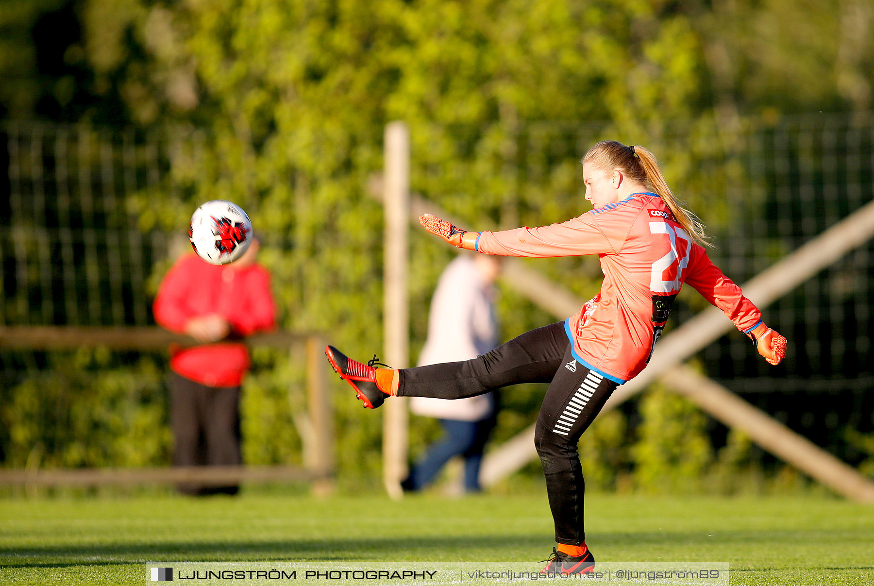 Ulvåkers IF-Våmbs IF 2-2,dam,Åbrovallen,Ulvåker,Sverige,Fotboll,,2019,220295