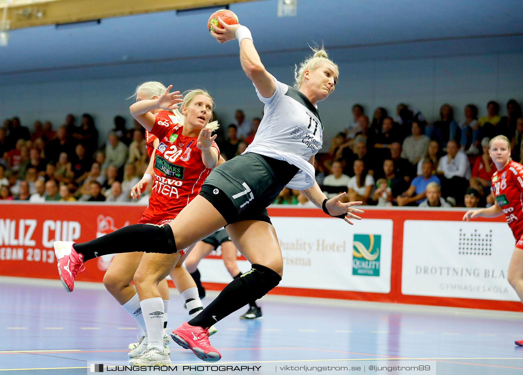 Annliz Cup Skövde HF-CSM București 20-24,dam,Skövde Idrottshall,Skövde,Sverige,Handboll,,2019,220989