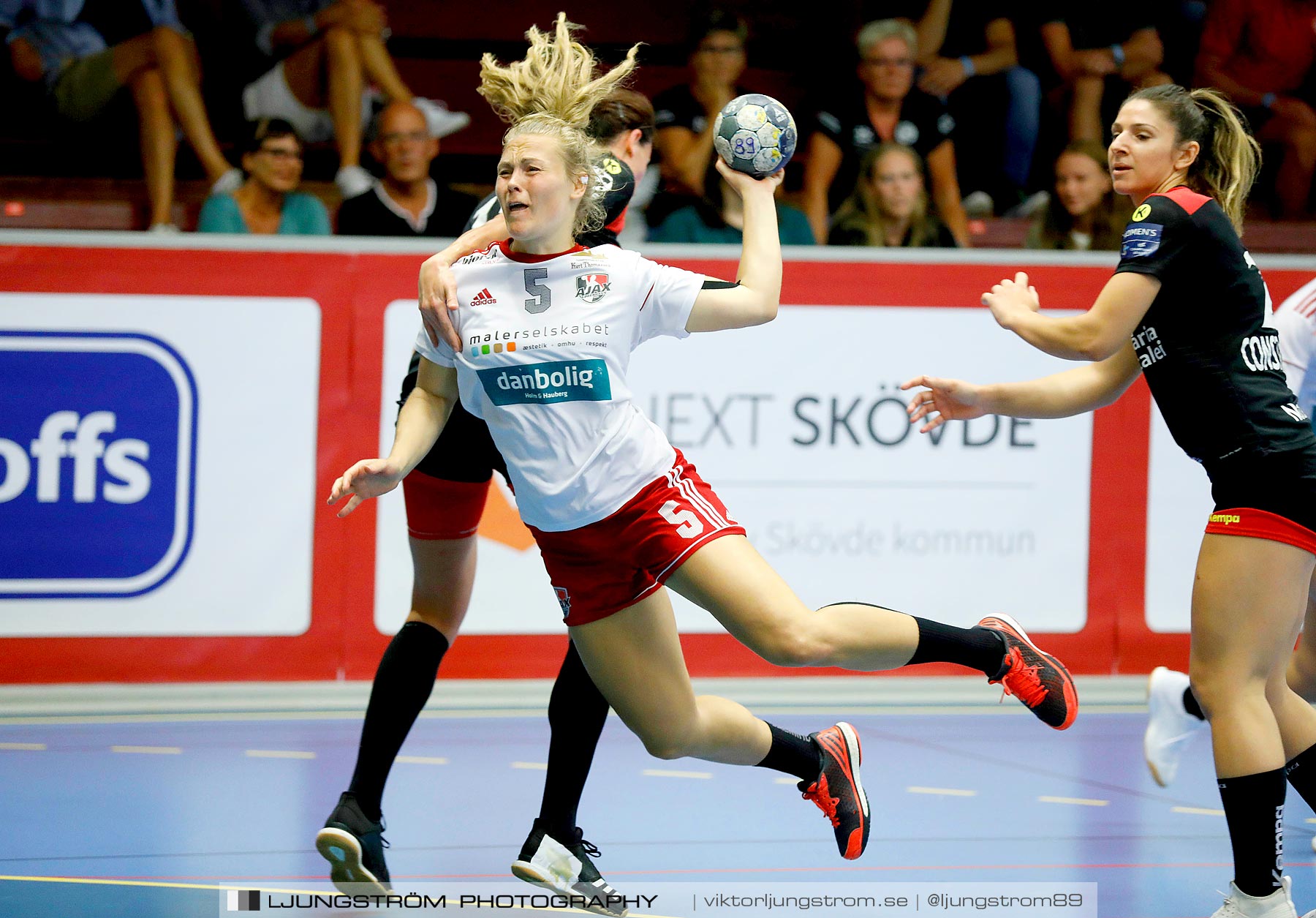 Annliz Cup CSM București-Ajax København 20-19,dam,Skövde Idrottshall,Skövde,Sverige,Handboll,,2019,221085