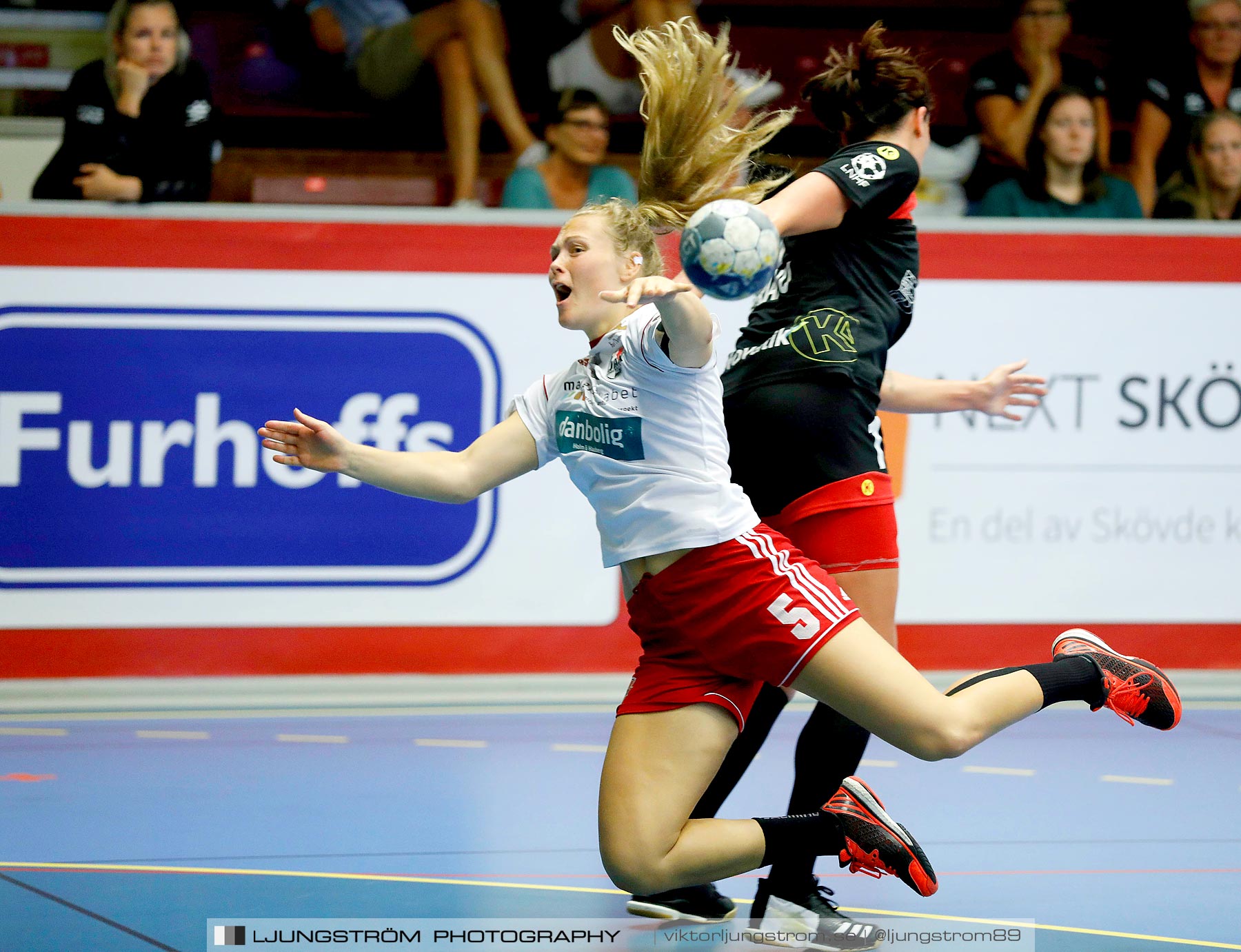 Annliz Cup CSM București-Ajax København 20-19,dam,Skövde Idrottshall,Skövde,Sverige,Handboll,,2019,221086