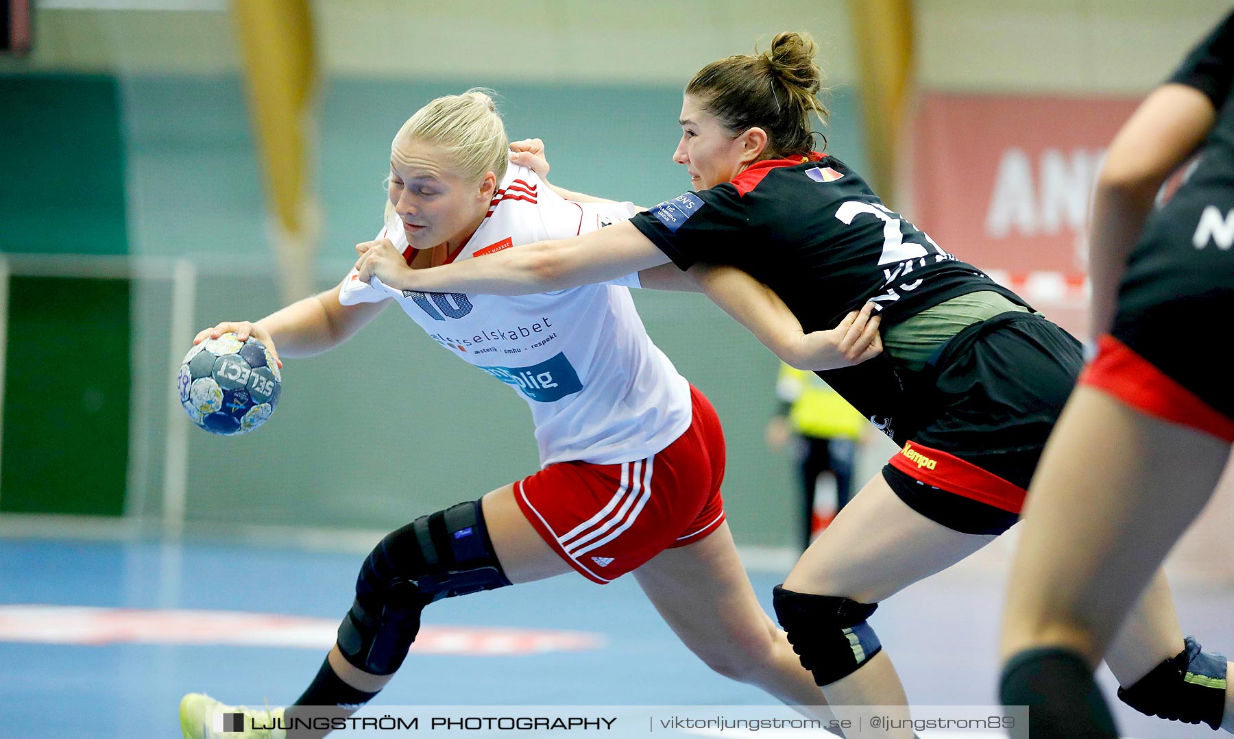 Annliz Cup CSM București-Ajax København 20-19,dam,Skövde Idrottshall,Skövde,Sverige,Handboll,,2019,221096