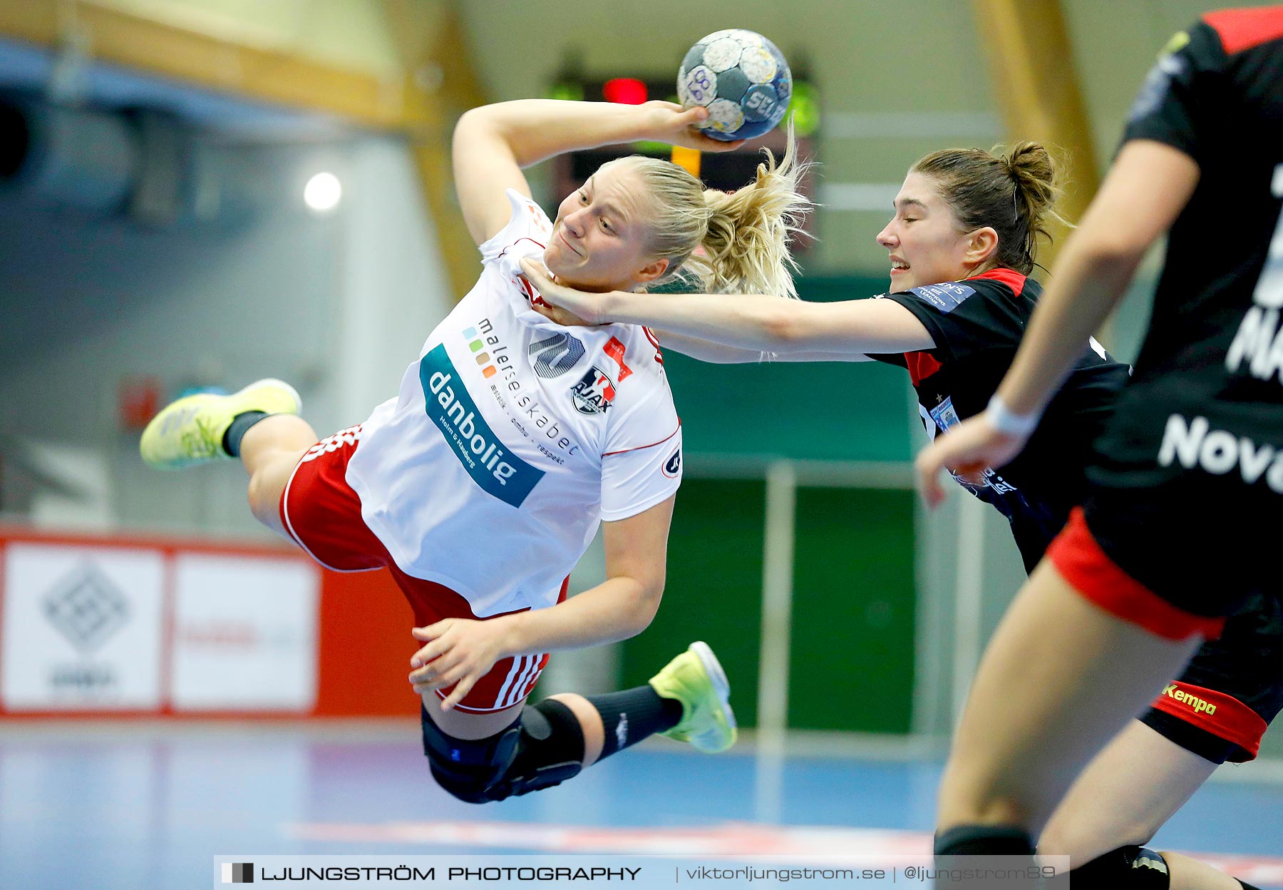 Annliz Cup CSM București-Ajax København 20-19,dam,Skövde Idrottshall,Skövde,Sverige,Handboll,,2019,221099