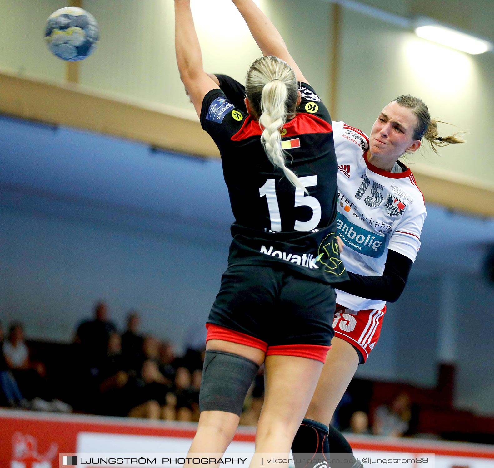 Annliz Cup CSM București-Ajax København 20-19,dam,Skövde Idrottshall,Skövde,Sverige,Handboll,,2019,221104