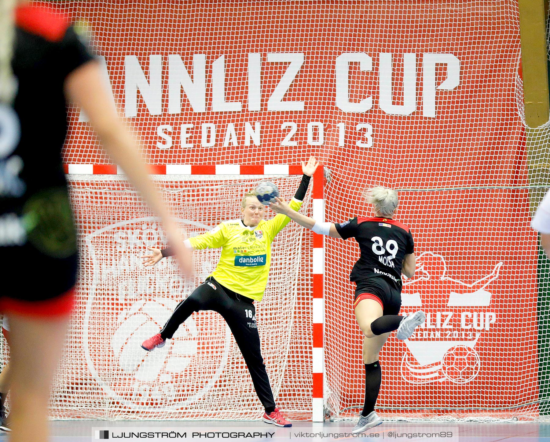 Annliz Cup CSM București-Ajax København 20-19,dam,Skövde Idrottshall,Skövde,Sverige,Handboll,,2019,221115