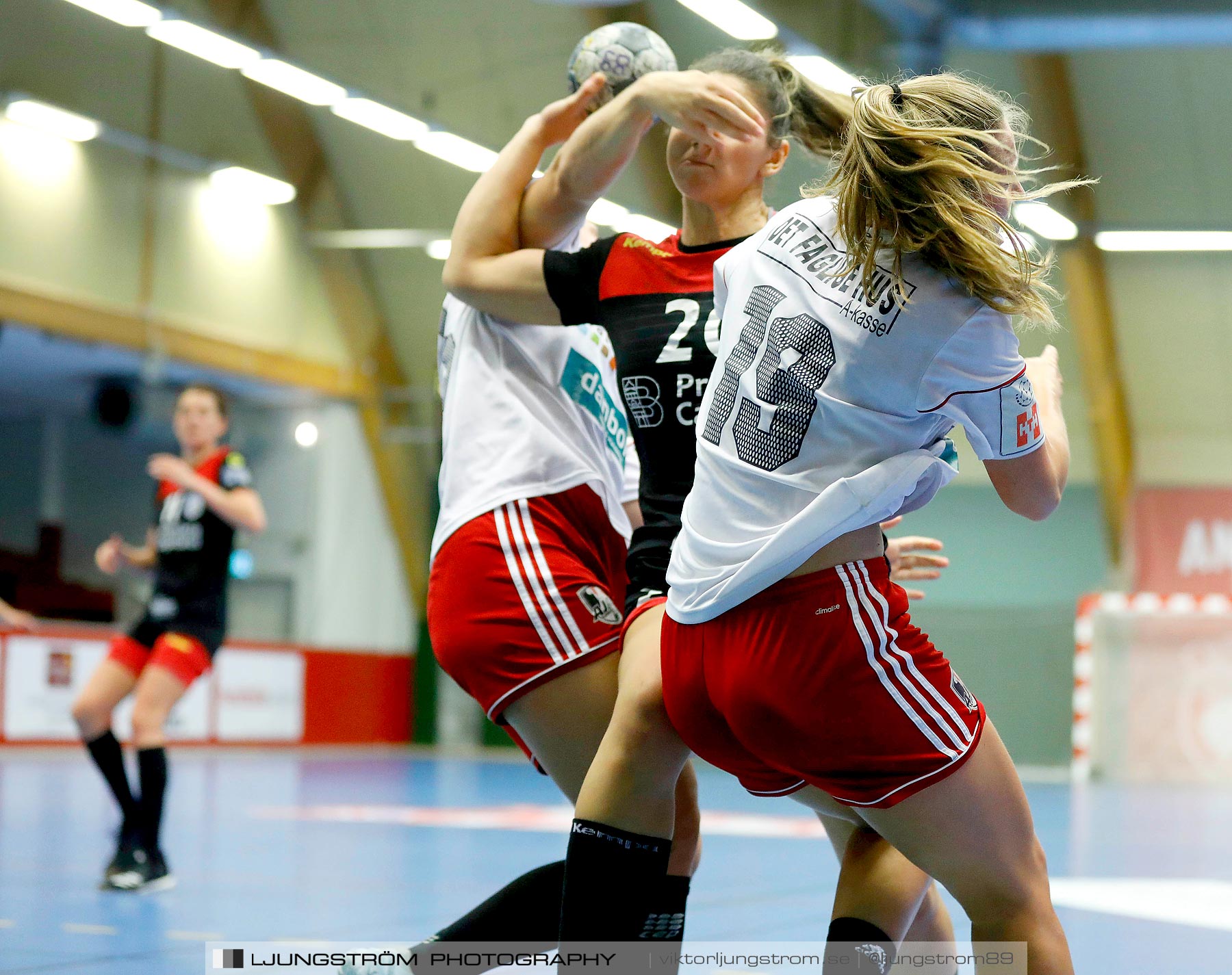 Annliz Cup CSM București-Ajax København 20-19,dam,Skövde Idrottshall,Skövde,Sverige,Handboll,,2019,221145