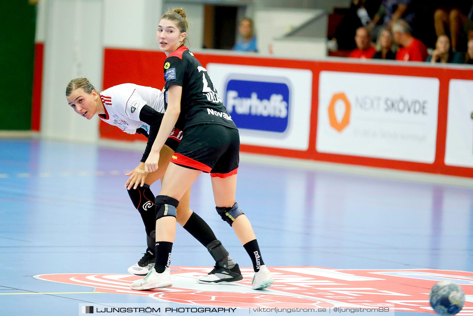 Annliz Cup CSM București-Ajax København 20-19,dam,Skövde Idrottshall,Skövde,Sverige,Handboll,,2019,221192