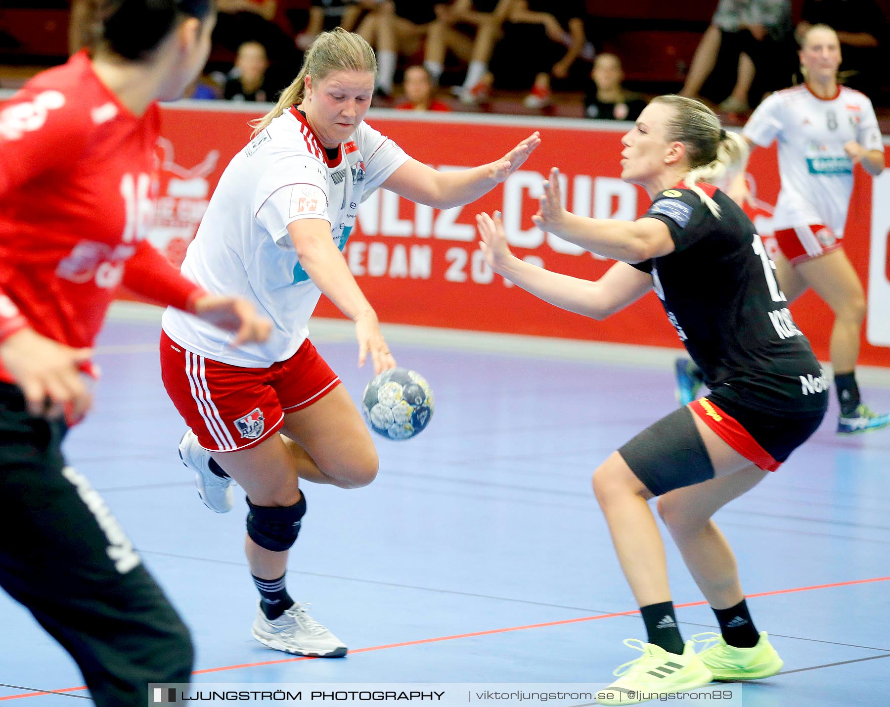 Annliz Cup CSM București-Ajax København 20-19,dam,Skövde Idrottshall,Skövde,Sverige,Handboll,,2019,221193