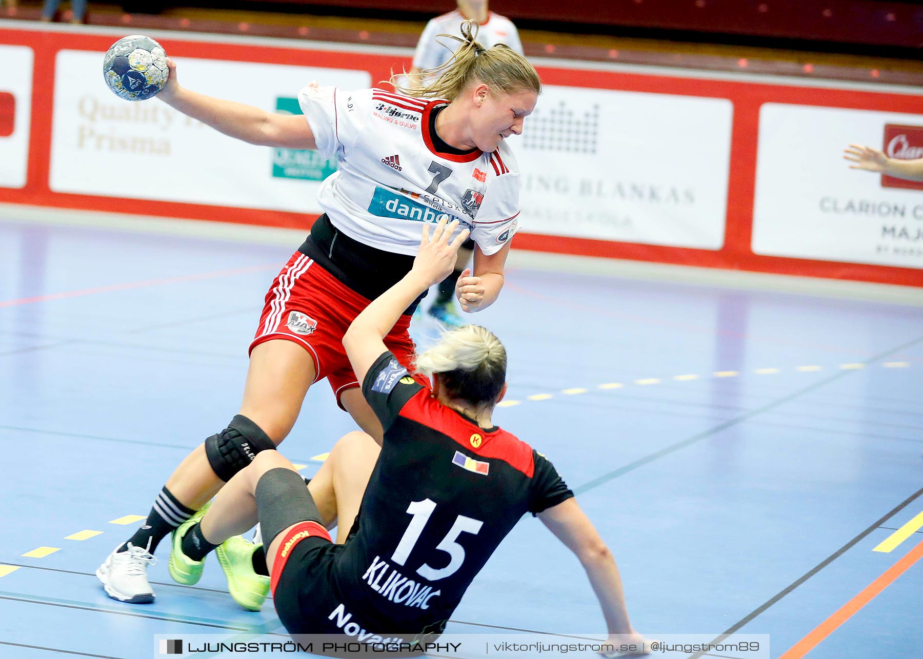 Annliz Cup CSM București-Ajax København 20-19,dam,Skövde Idrottshall,Skövde,Sverige,Handboll,,2019,221196