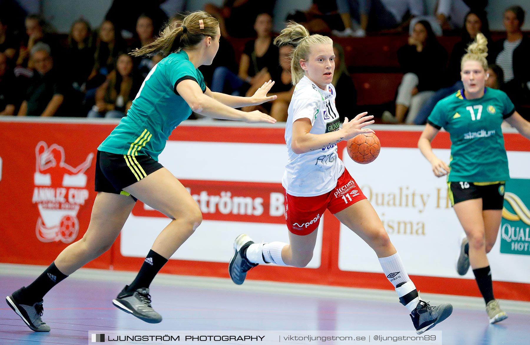 Annliz Cup IK Sävehof-Skövde HF 30-17,dam,Skövde Idrottshall,Skövde,Sverige,Handboll,,2019,221265