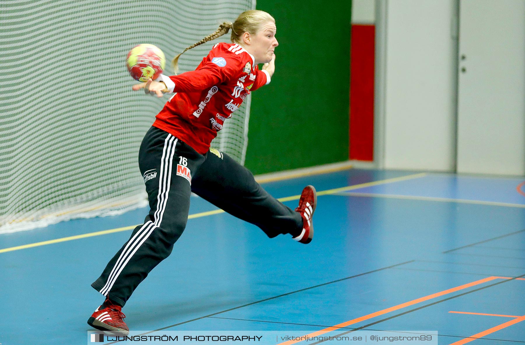 Annliz Cup Kungälvs HK-TTH Holstebro 15-29,dam,Skövde Idrottshall,Skövde,Sverige,Handboll,,2019,221293