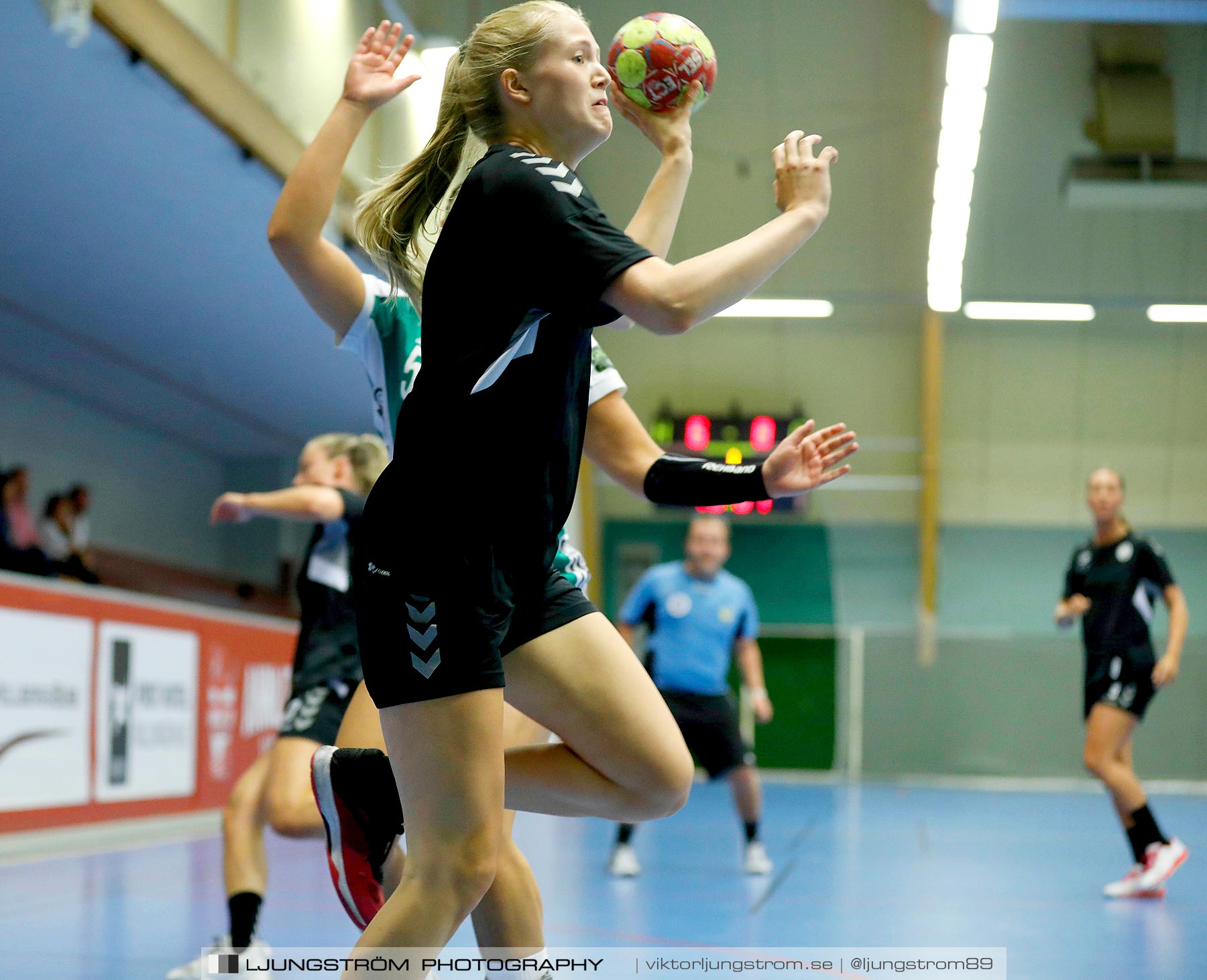 Annliz Cup Kungälvs HK-TTH Holstebro 15-29,dam,Skövde Idrottshall,Skövde,Sverige,Handboll,,2019,221321