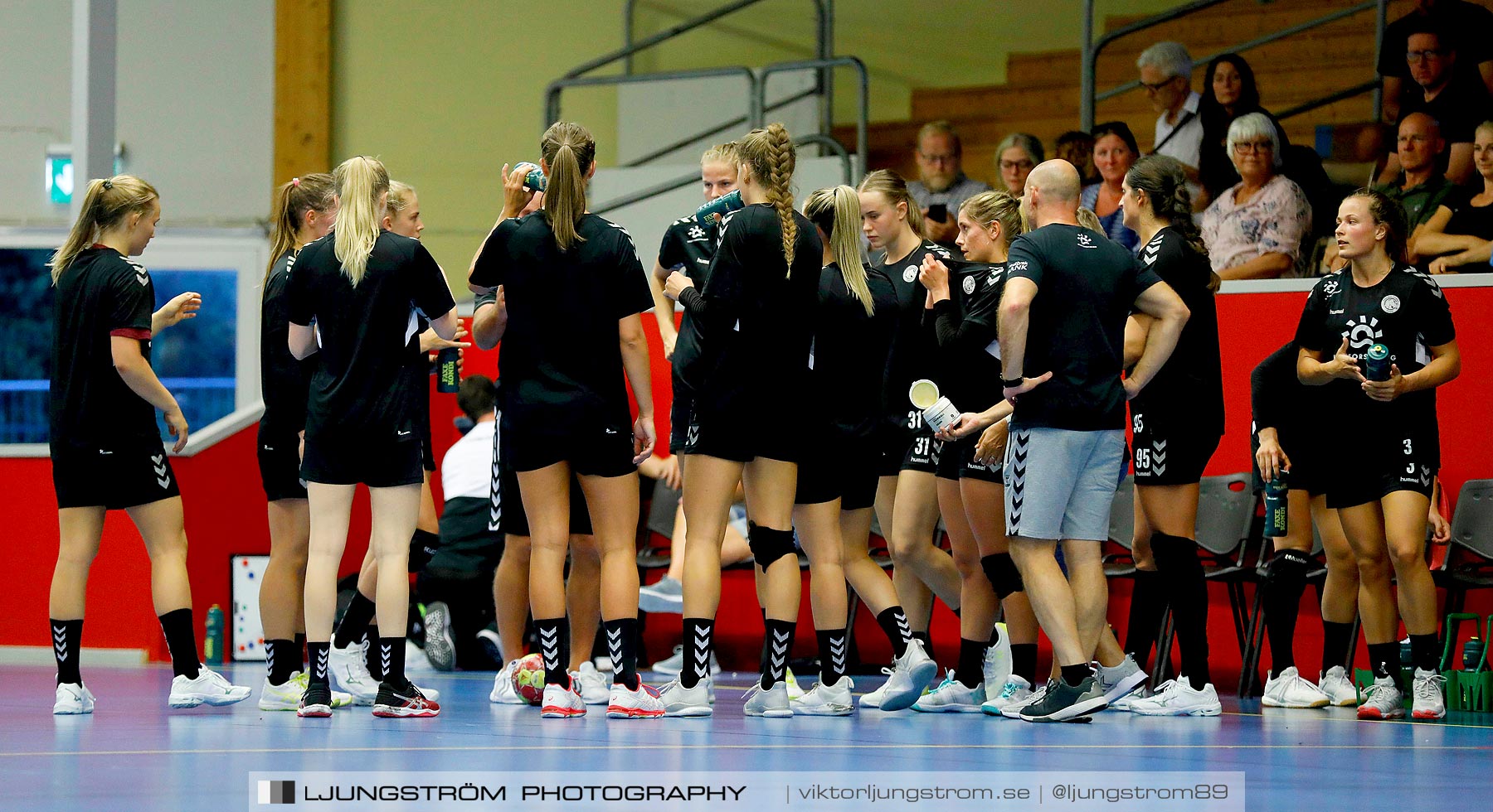 Annliz Cup Kungälvs HK-TTH Holstebro 15-29,dam,Skövde Idrottshall,Skövde,Sverige,Handboll,,2019,221324