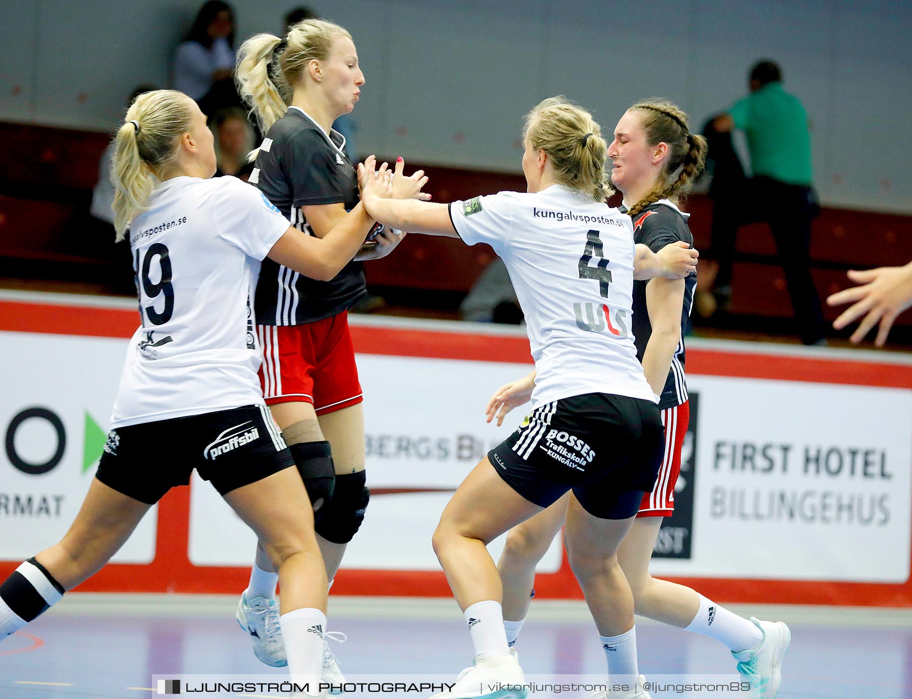 Annliz Cup DHC Slavia Praha-Kungälvs HK 21-26,dam,Skövde Idrottshall,Skövde,Sverige,Handboll,,2019,221352