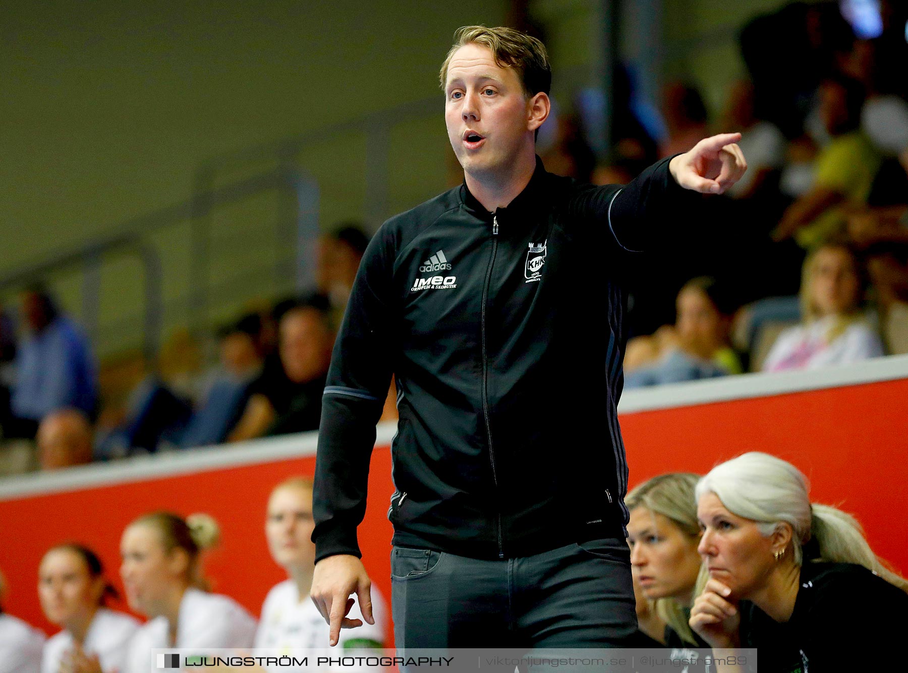 Annliz Cup DHC Slavia Praha-Kungälvs HK 21-26,dam,Skövde Idrottshall,Skövde,Sverige,Handboll,,2019,221359