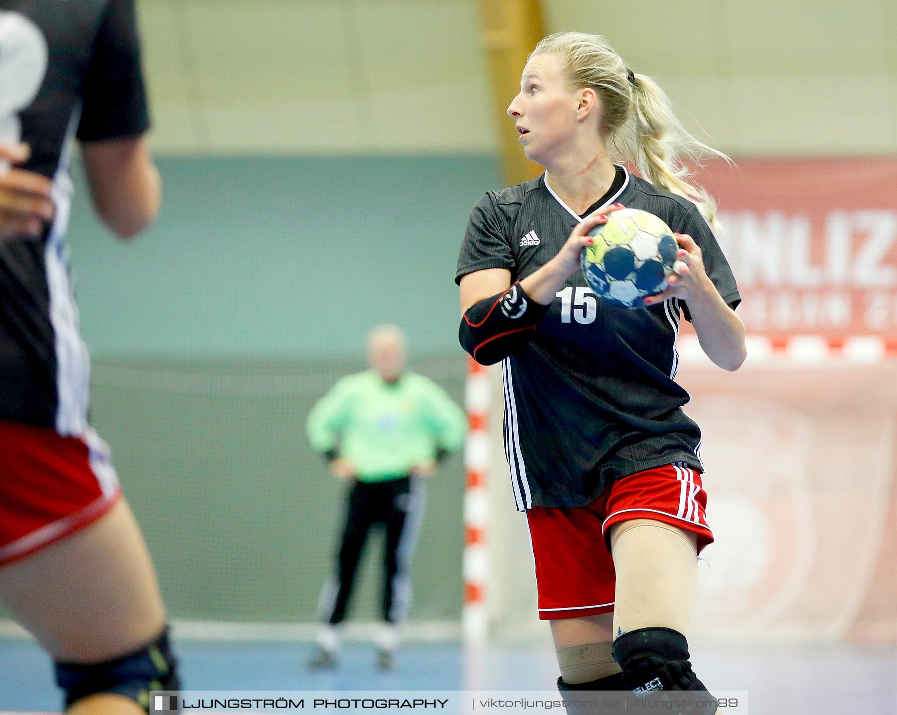 Annliz Cup DHC Slavia Praha-Kungälvs HK 21-26,dam,Skövde Idrottshall,Skövde,Sverige,Handboll,,2019,221377