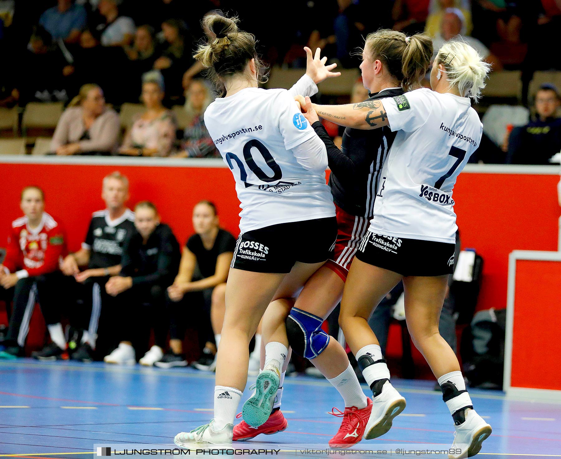 Annliz Cup DHC Slavia Praha-Kungälvs HK 21-26,dam,Skövde Idrottshall,Skövde,Sverige,Handboll,,2019,221389