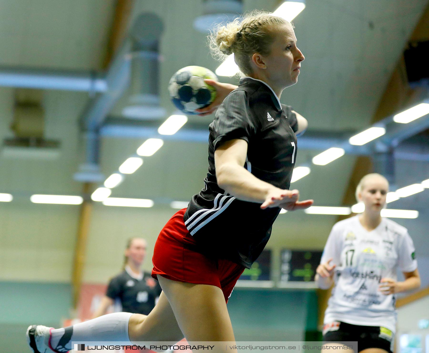 Annliz Cup DHC Slavia Praha-Kungälvs HK 21-26,dam,Skövde Idrottshall,Skövde,Sverige,Handboll,,2019,221394