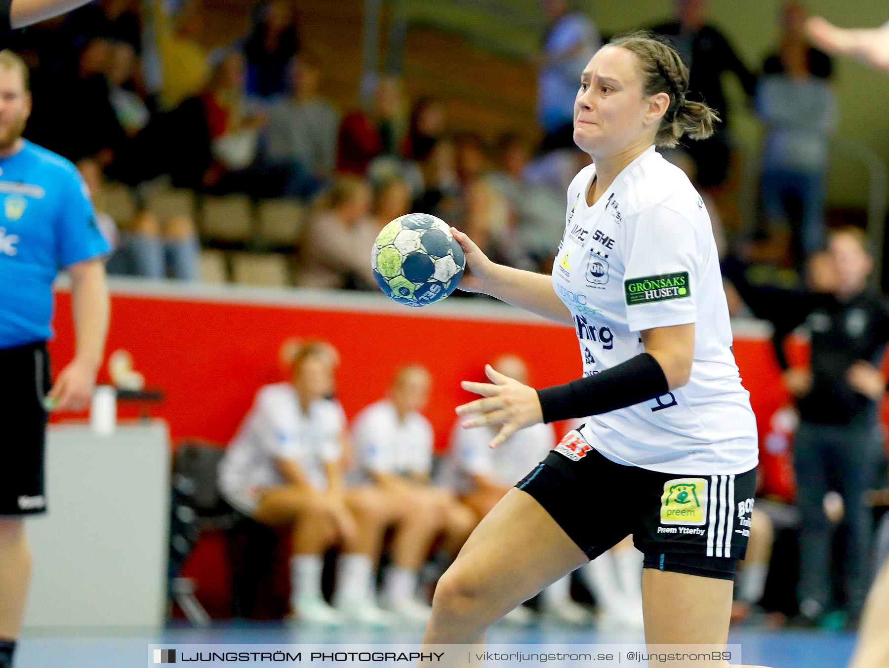 Annliz Cup DHC Slavia Praha-Kungälvs HK 21-26,dam,Skövde Idrottshall,Skövde,Sverige,Handboll,,2019,221431