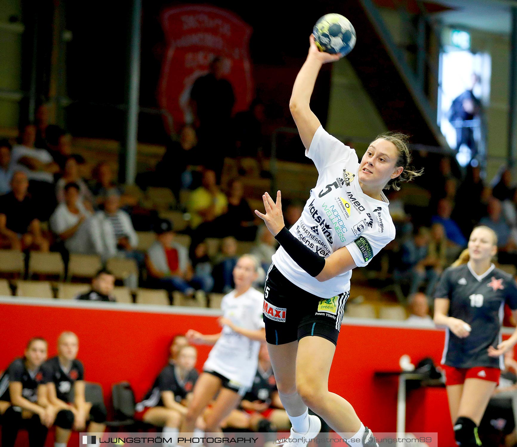 Annliz Cup DHC Slavia Praha-Kungälvs HK 21-26,dam,Skövde Idrottshall,Skövde,Sverige,Handboll,,2019,221447