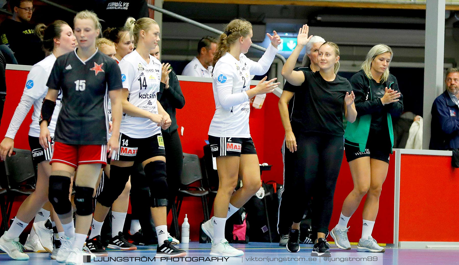 Annliz Cup DHC Slavia Praha-Kungälvs HK 21-26,dam,Skövde Idrottshall,Skövde,Sverige,Handboll,,2019,221460